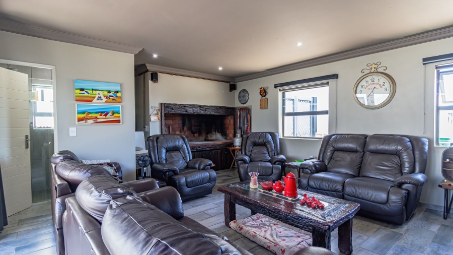 10 Bedroom Property for Sale in Jacobsbaai Western Cape